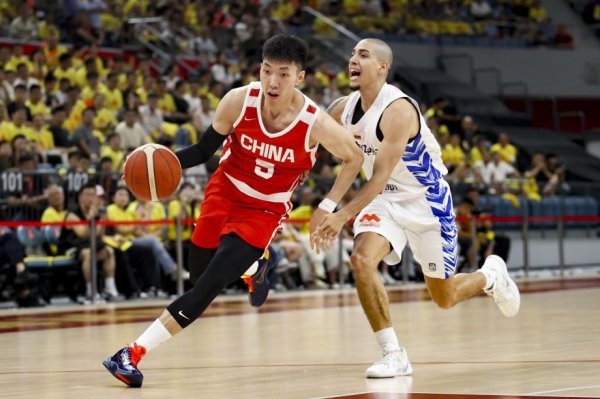 王俊杰16分默契拉风 中国男篮降服委内瑞拉