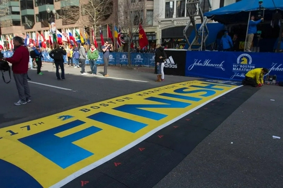 秒表？电脑？大型路跑赛事的时期是它算出来的