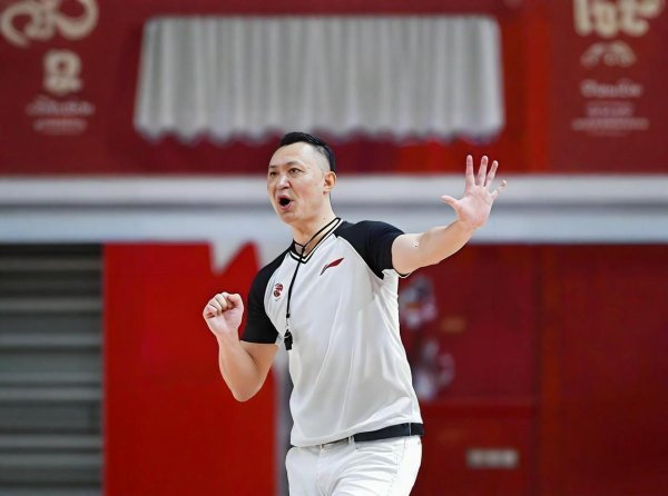 CBA新动态：取消加时新规，设裁判透明机制，中信接办川队