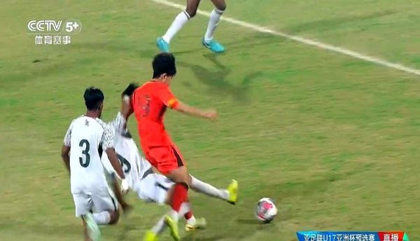 4-0！帅惟浩发达出众！邝兆镭助攻梅开二度，18号强将！国少队横扫孟加拉晋级决赛