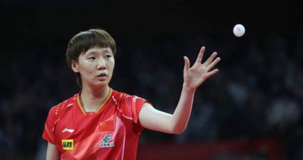 国乒晋级混团寰宇杯决赛，韩国女乒竟归化多名中国选手，第四盘女双成“我方东谈主”对决阵势病笃，归化计谋激勉怜惜和担忧