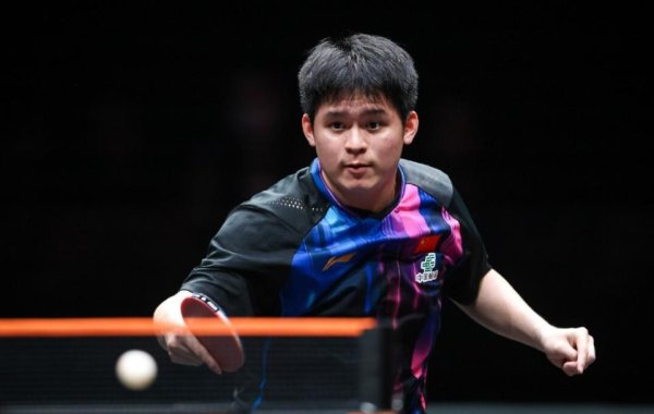 战满7局惜败！林诗栋3-4不敌张本智和，缺憾无缘总决赛男单决赛