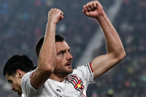 欧洲足球众人赞好意思瓦尔迪：他完好意思契合克雷莫内塞，能踢到41岁