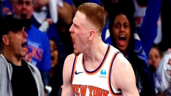 尼克斯锁定阿尔瓦拉多与旧将迪文琴佐，背后原因令球迷期待！