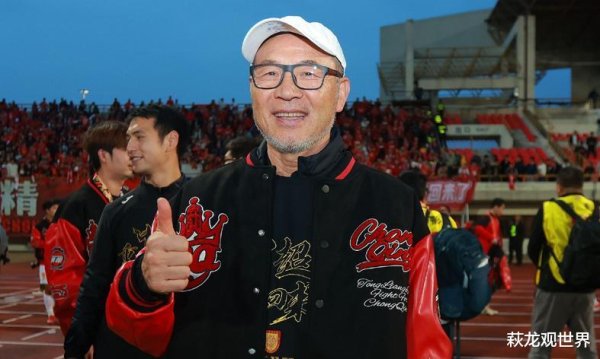 铜梁龙请来卧龙凤雏! 重庆球迷天塌了, 大连助教火线加盟, 来岁斗法李国旭