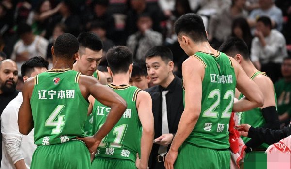 CBA老例赛, 卫冕冠军惨遭爆冷, 辽宁大捷感谢4个东说念主, 积分榜更新