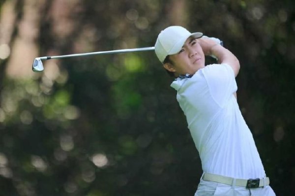 劳力士中国青少年锦标赛颜锦恒、王鑫瑜领跑男女A组