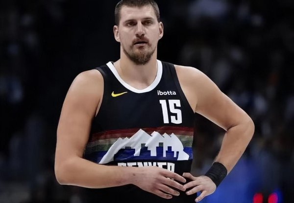 火箭找到控卫谜底！本赛季3场砍下27+，乌度卡别把他用成风雪哥