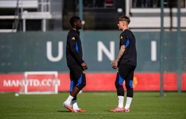 曼联一东说念主冬窗离队已成定局! 曝拉爵松口愿卖新帝星, 其被疑为内鬼