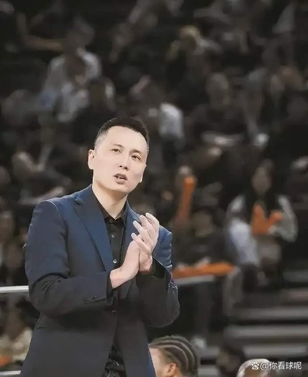 卢伟治军有方！敲打后洛夫顿夺胎换骨 CBA外助就该这样管？