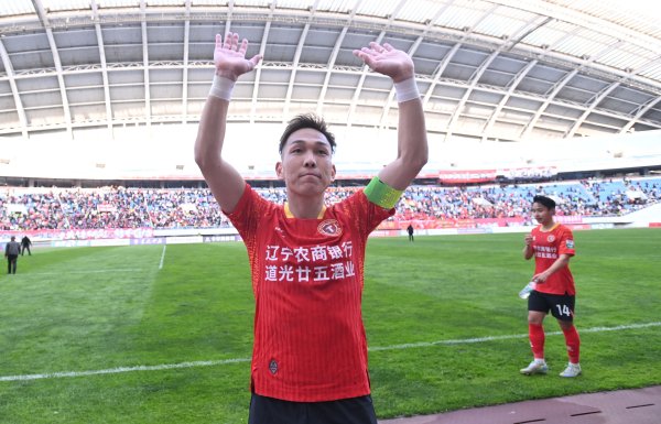 博主：国脉宜裕续约大门再次开启，铁东说念主与球员准备回到沟通桌前