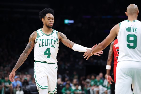 三分10中4得20分&正负值+27！怀特：A·西蒙斯为球队立下了大功